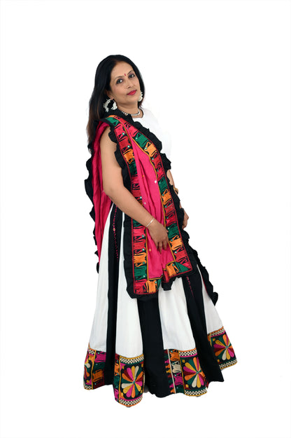 Kutchhi work sleeveless chaniya choli